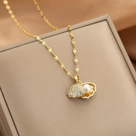 Pearl Shell Pendant 18k Gold Plated Necklace